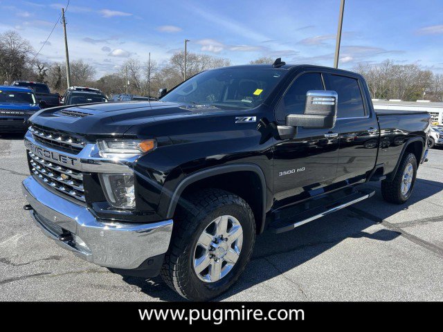 Used 2020 Chevrolet Silverado 3500 LTZ w/ LTZ Premium Package image 3