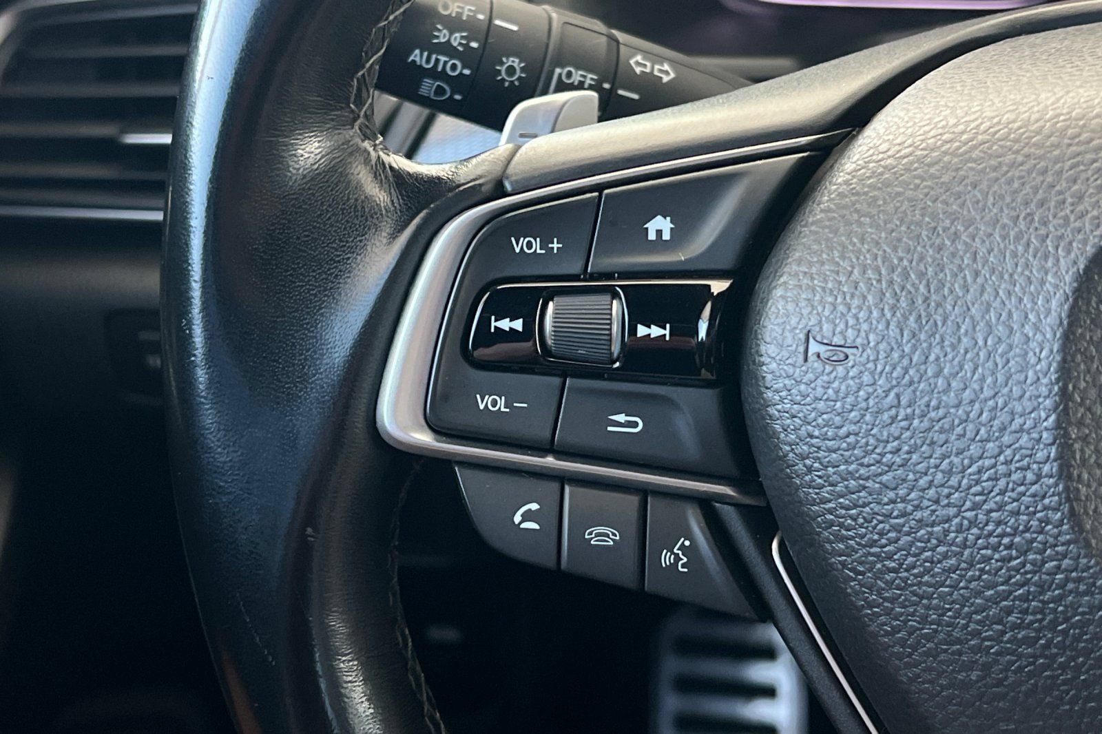 Used 2020 Honda Accord Sport image 30