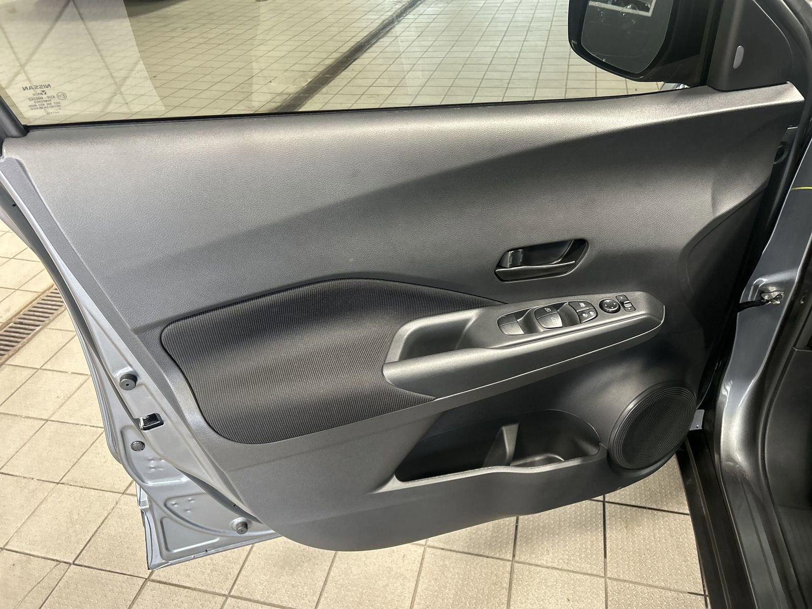 Certified 2025 Nissan Kicks Play S FWD image 27
