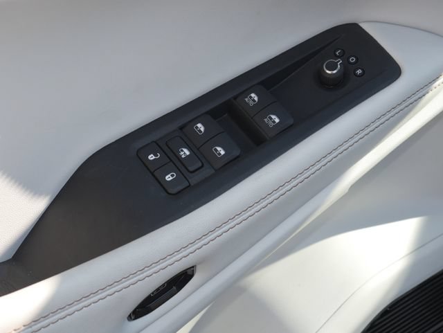 New 2026 Jeep Cherokee Limited AWD/4WD image 16