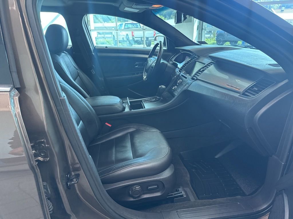 Used 2015 Ford Taurus SEL w/ Equipment Group 201A AWD/4WD image 21
