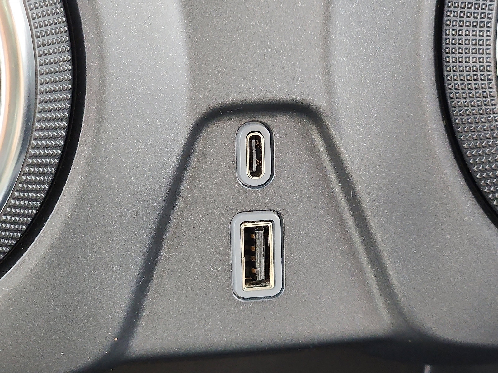 Used 2023 Chevrolet Blazer LT image 23