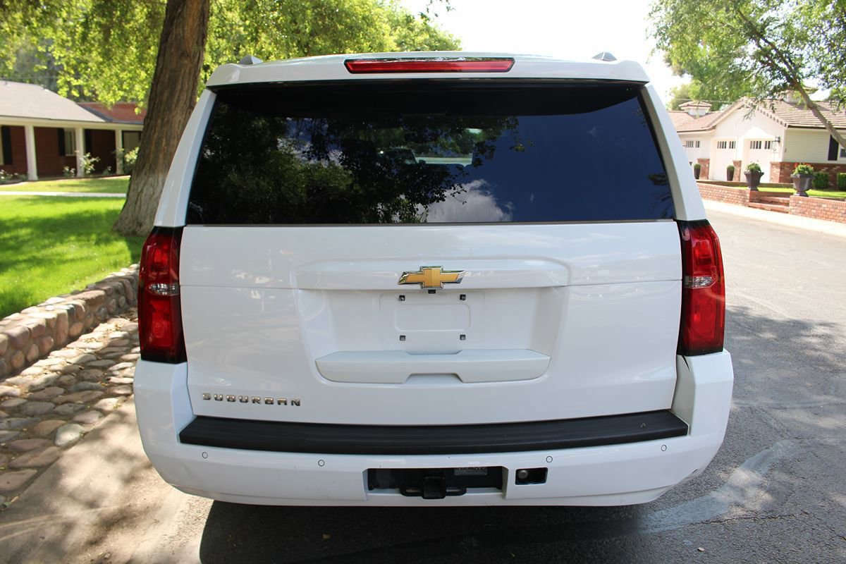Used 2020 Chevrolet Suburban LT RWD image 5
