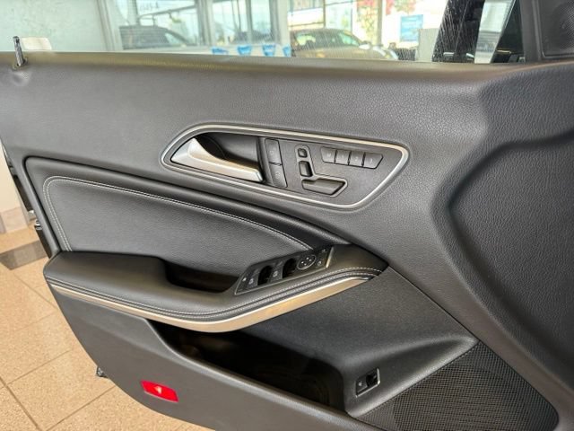 Used 2016 Mercedes-Benz CLA 250 4MATIC image 20