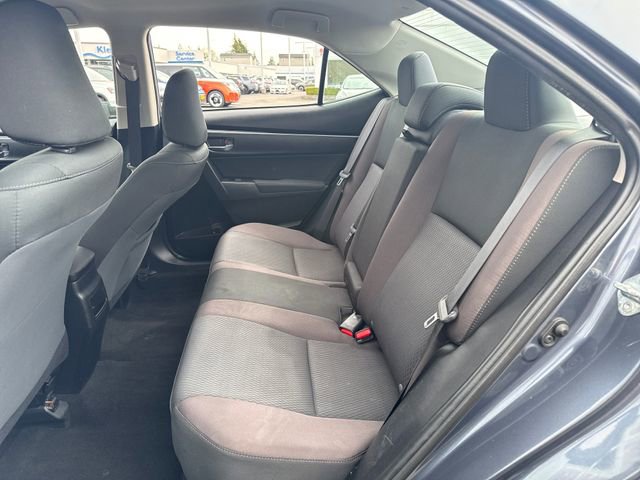 Used 2018 Toyota Corolla LE image 16