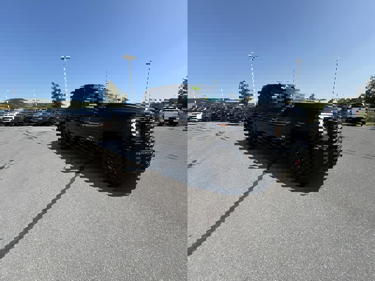 Used 2024 GMC Sierra 2500 AT4 w/ Technology Package video 1