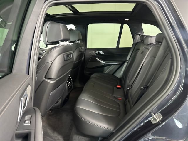 Used 2022 BMW X5 M50i w/ Premium Package image 22