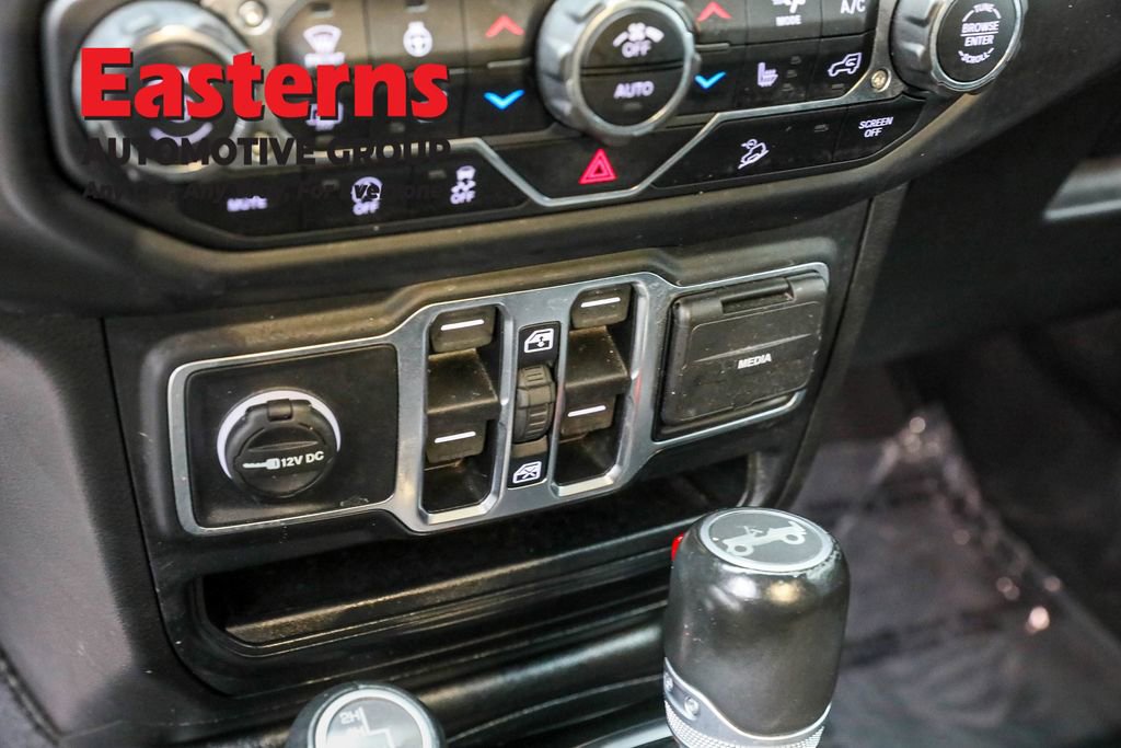 Used 2019 Jeep Wrangler Unlimited Sahara w/ Cold Weather Group image 21