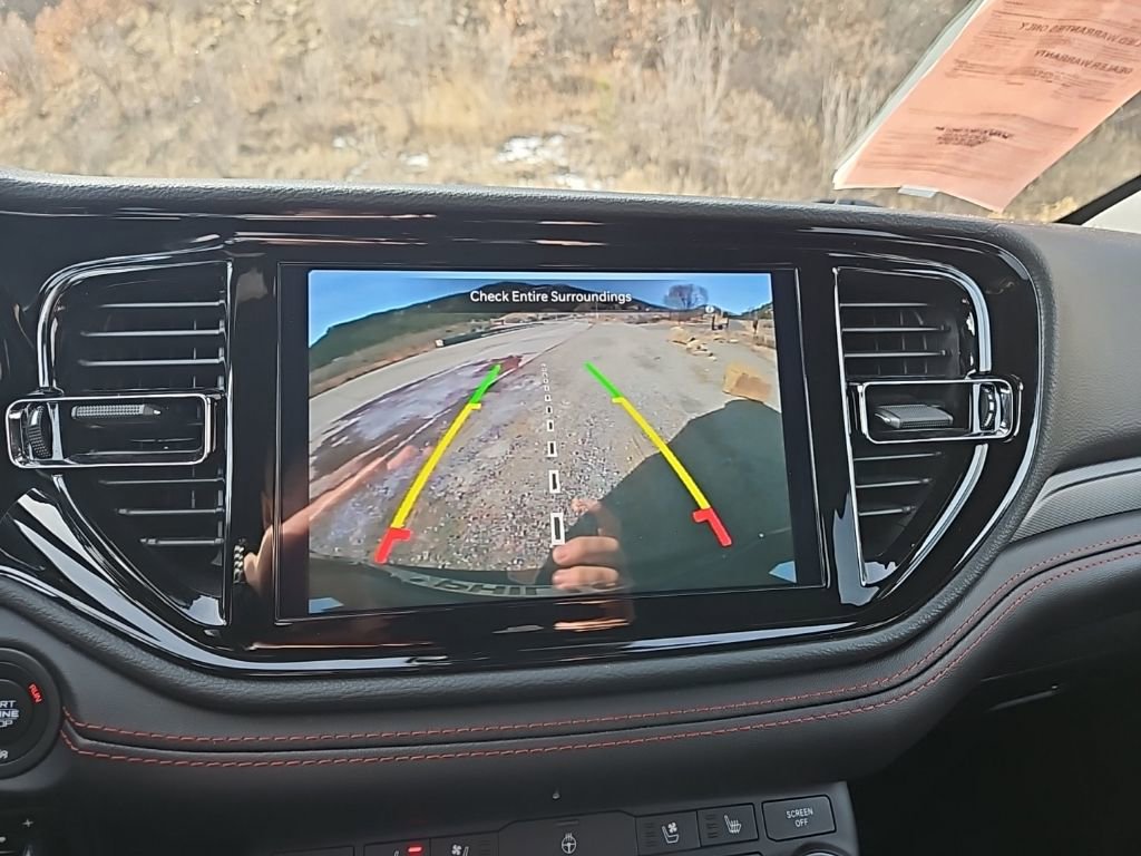 Used 2025 Dodge Durango GT image 28