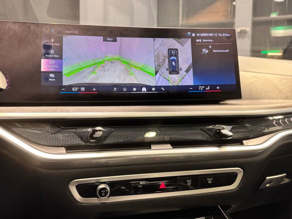 Certified 2024 BMW X7 xDrive40i w/ Executive Package image 7