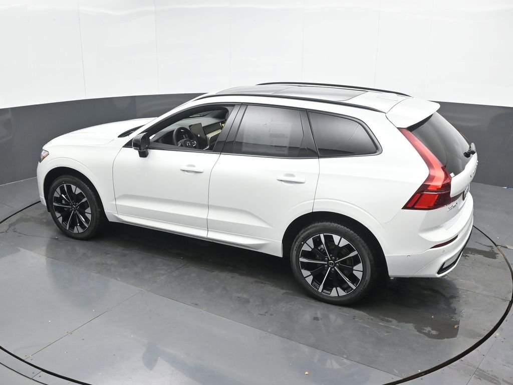 New 2026 Volvo XC60 B5 Plus w/ Climate Package image 37