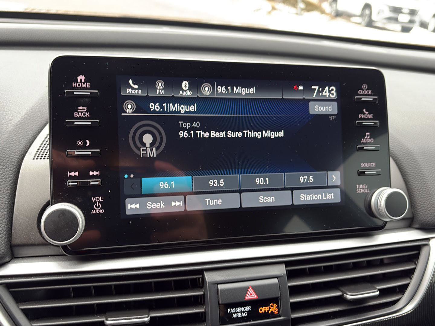 Used 2022 Honda Accord Sport image 11