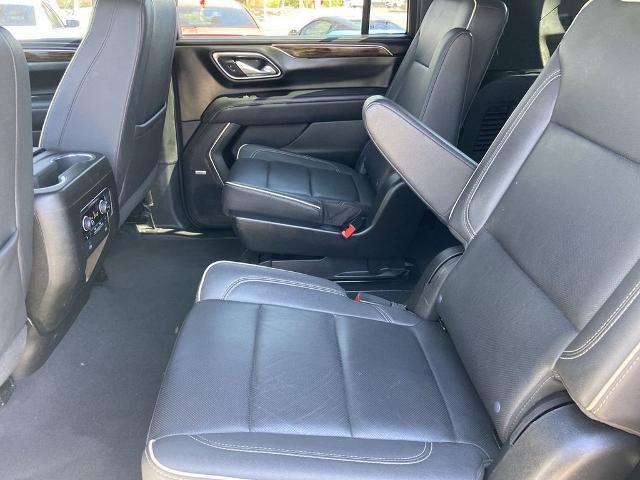 Used 2023 Chevrolet Suburban Premier AWD/4WD image 20