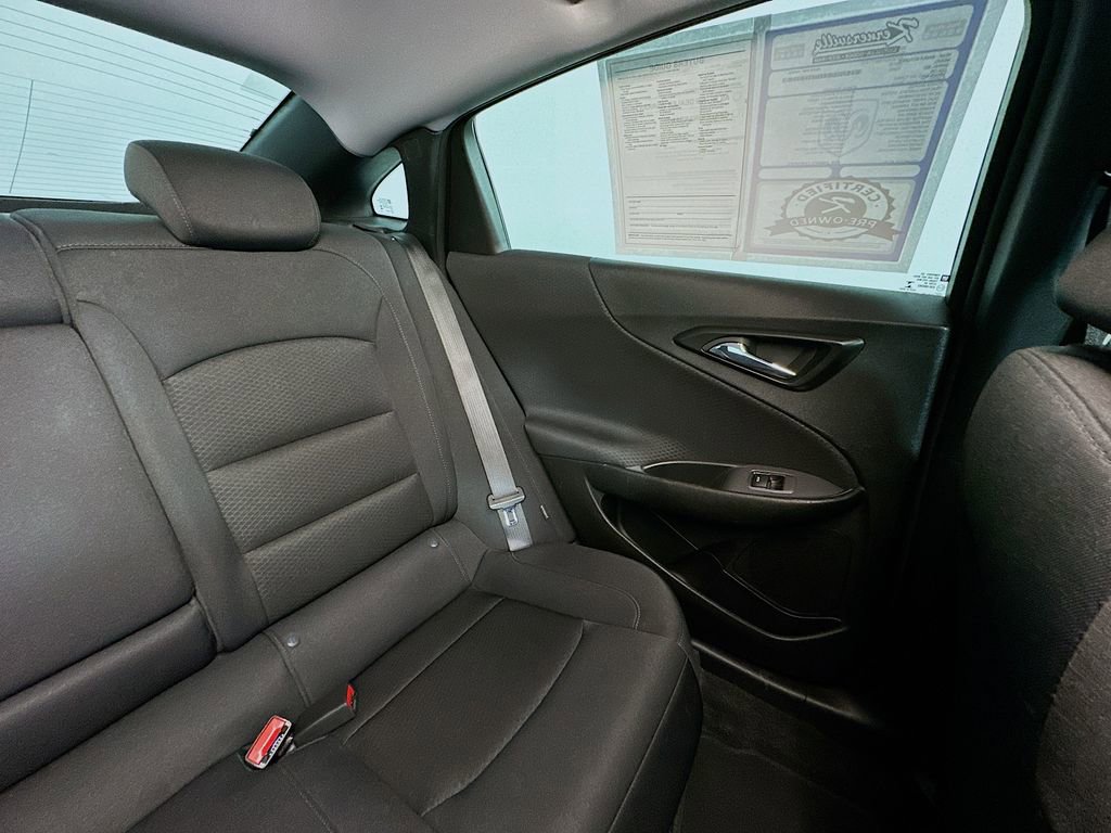 Used 2024 Chevrolet Malibu LT FWD image 14