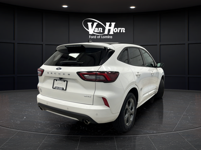 Used 2024 Ford Escape ST-Line w/ Tech Pack #1 AWD/4WD image 7