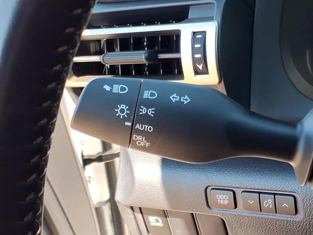 Used 2020 Lexus RC 350 w/ Premium Package image 19