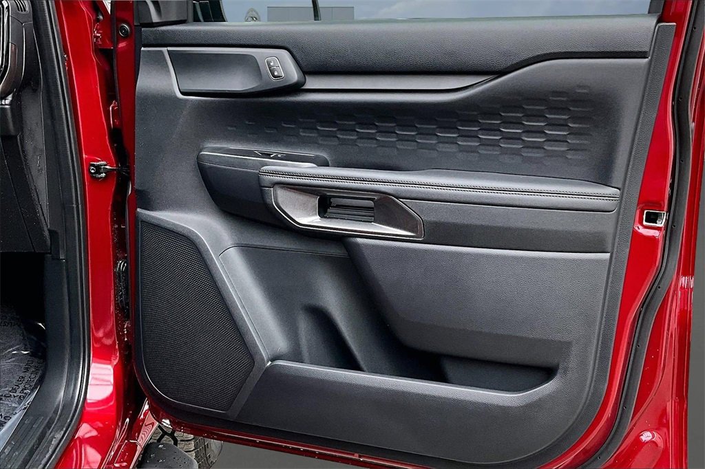 New 2025 Ford Ranger XLT w/ Equipment Group 301A High image 32