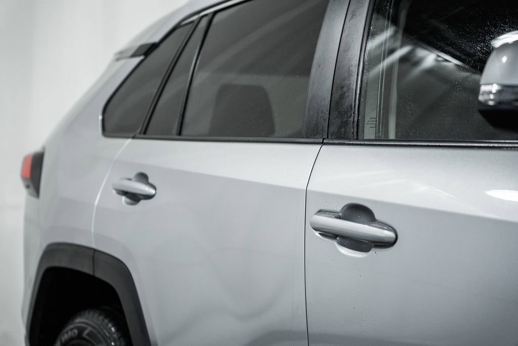 Used 2025 Toyota RAV4 XLE image 14
