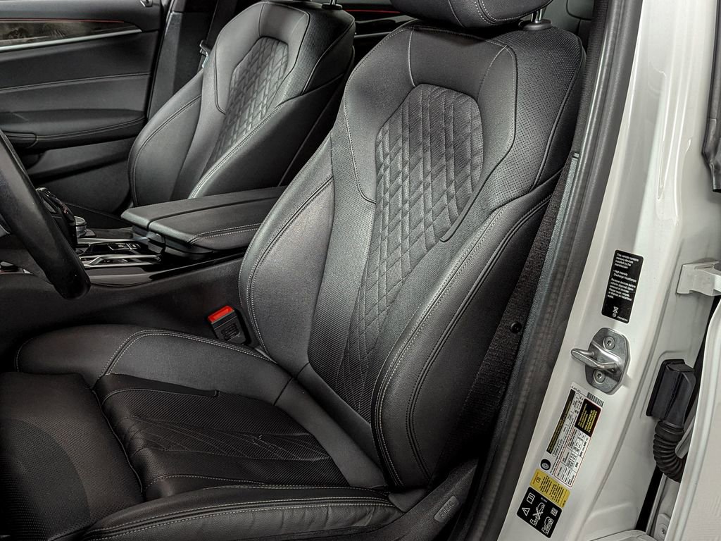 Used 2021 BMW 530i xDrive w/ Convenience Package image 17