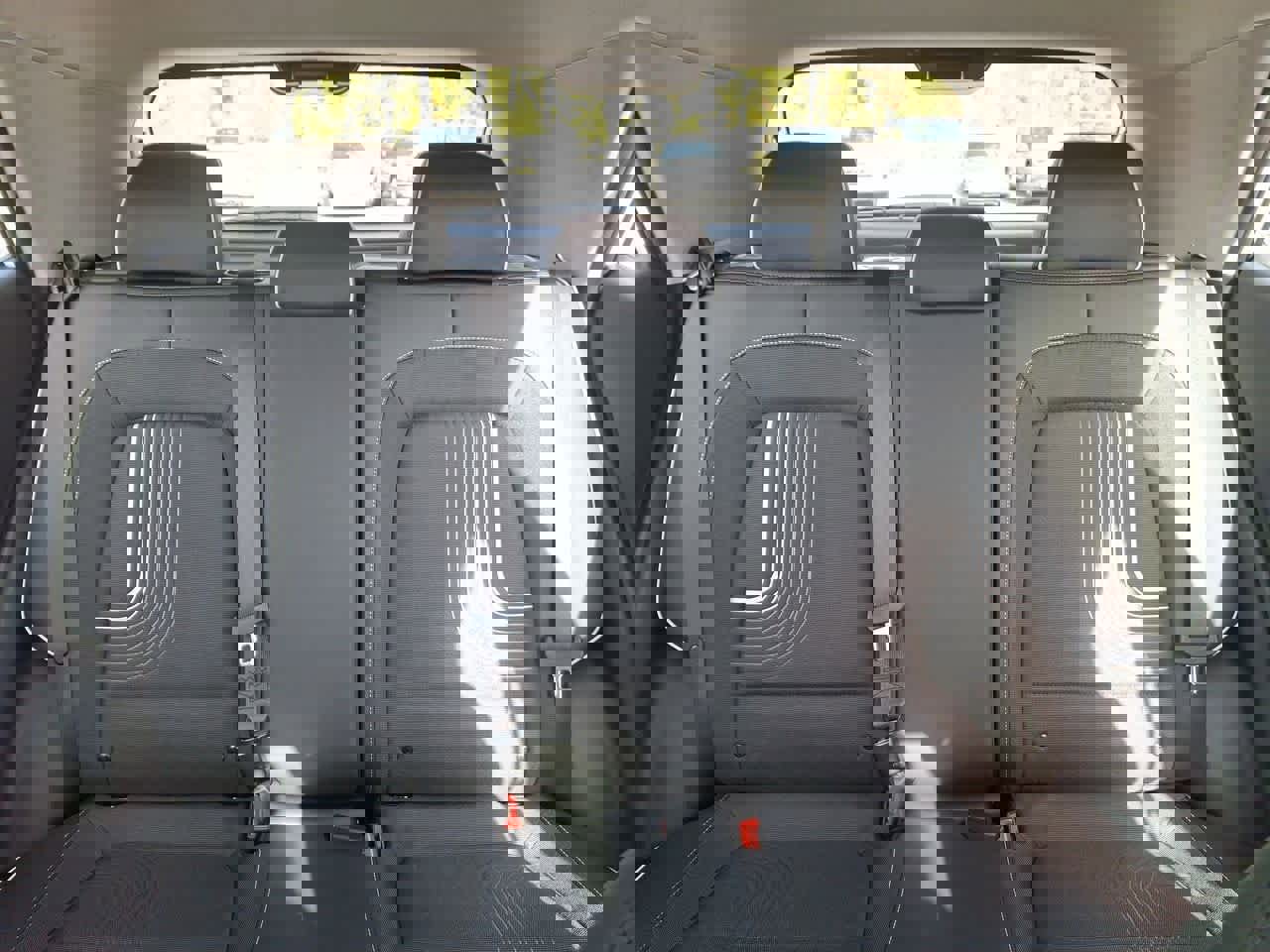 Used 2025 Hyundai Venue Limited image 13