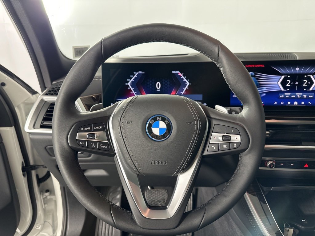 New 2026 BMW X5 xDrive50e w/ Premium Package image 10