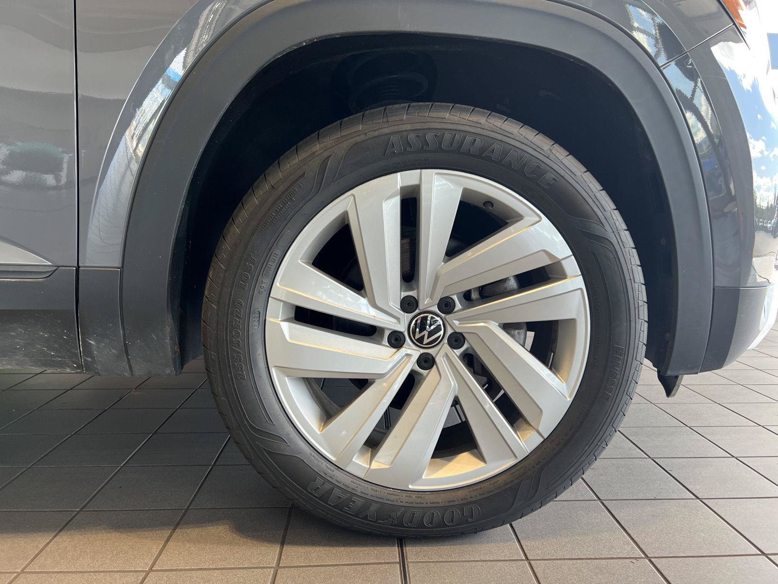 Used 2021 Volkswagen Atlas Cross Sport SE w/ Panoramic Sunroof Package AWD/4WD image 11