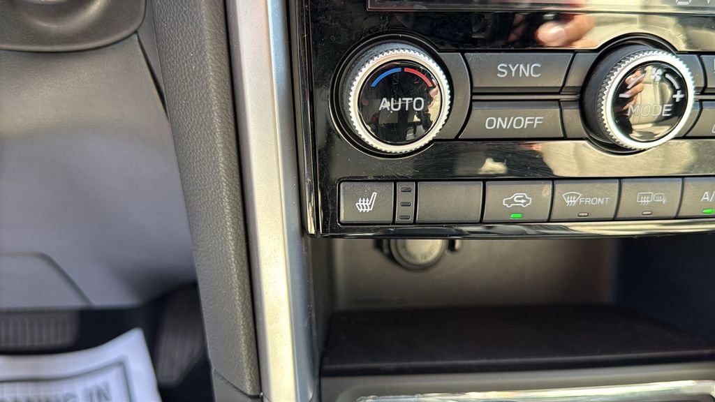Used 2019 Subaru Ascent Limited image 20