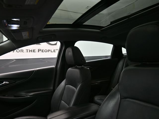 Used 2018 Chevrolet Malibu LT w/ Leather Package image 17