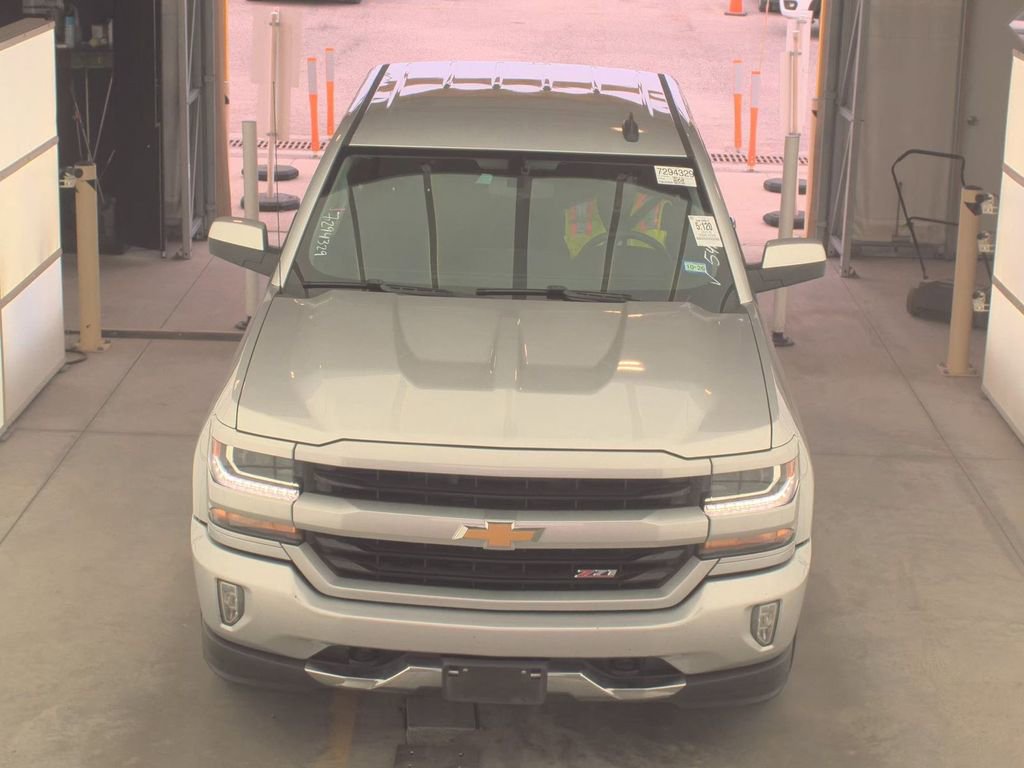 Used 2018 Chevrolet Silverado 1500 LT w/ Texas Edition image 2