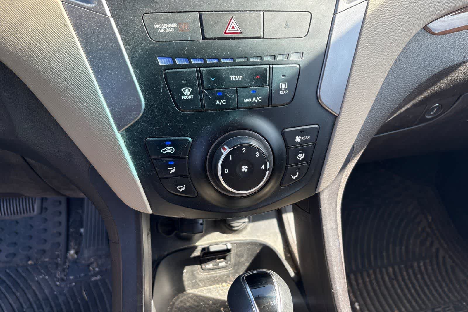 Used 2014 Hyundai Santa Fe GLS FWD image 21