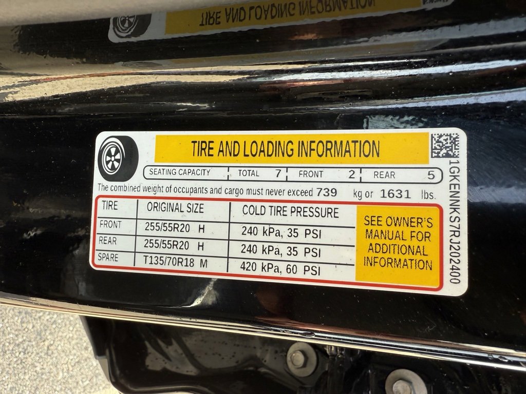 Used 2024 GMC Acadia Elevation image 41