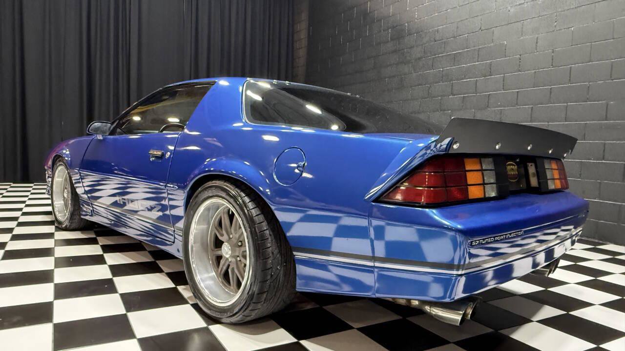 Used 1989 Chevrolet Camaro IROC-Z image 16