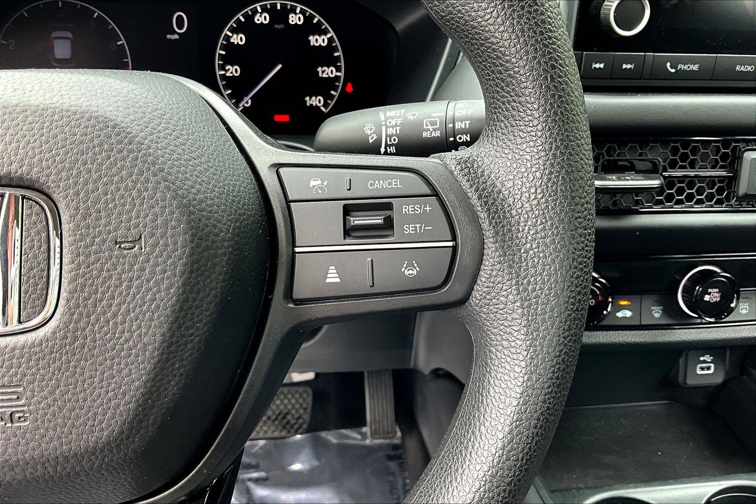 Used 2023 Honda HR-V LX image 14