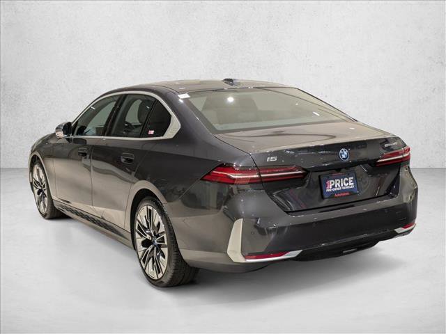 Used 2024 BMW i5 eDrive40i w/ Premium Package image 8