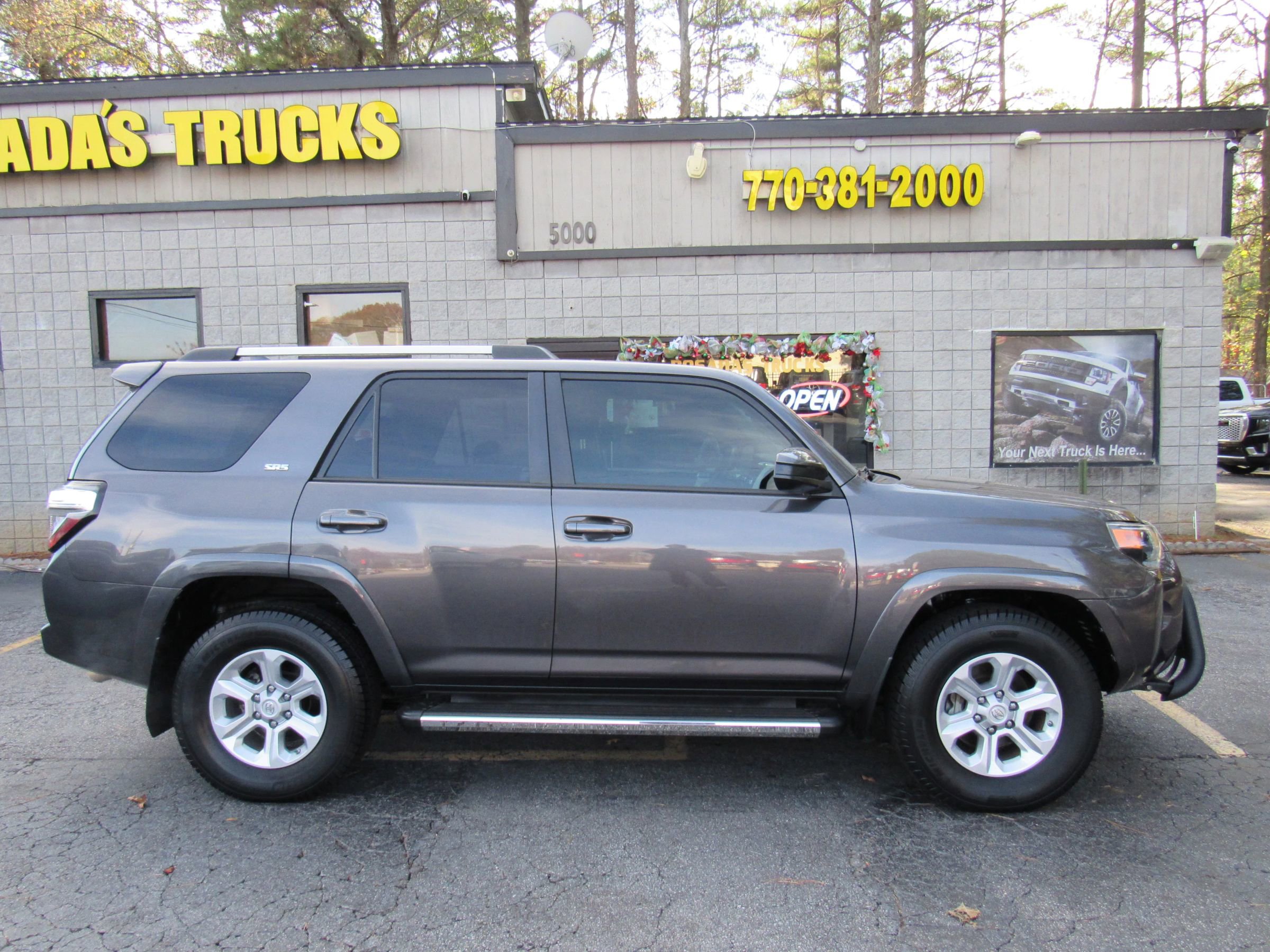 Used 2019 Toyota 4Runner SR5 image 3