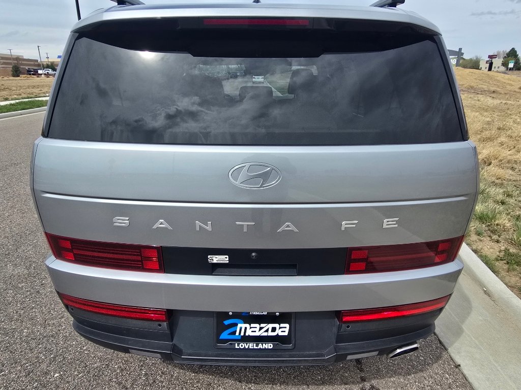 Used 2025 Hyundai Santa Fe SEL image 4
