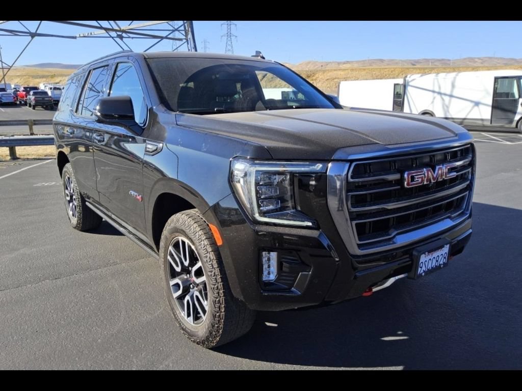 Used 2024 GMC Yukon AT4 w/ Technology Package AWD/4WD image 2