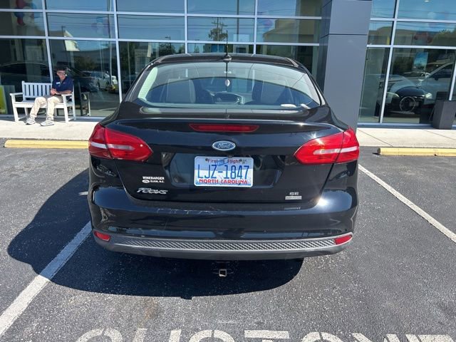Used 2016 Ford Focus SE FWD image 9