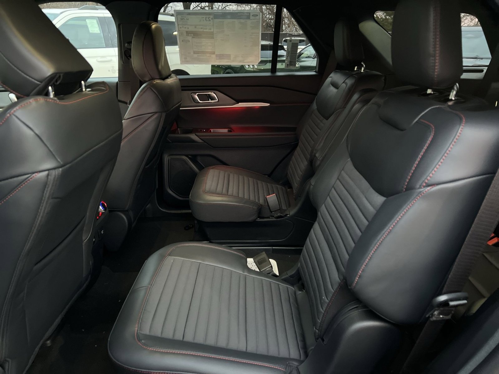 New 2026 Ford Explorer ST-Line w/ ST-Line Street Pack image 24