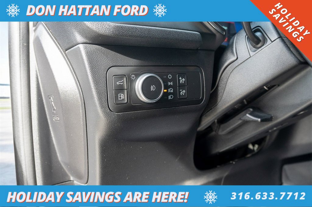 Used 2020 Ford Escape Titanium image 17