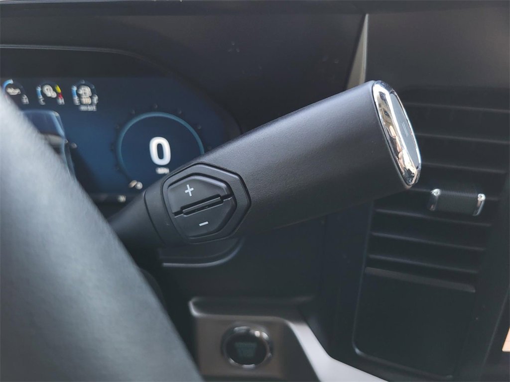 New 2025 Ford F250 XLT w/ Black Appearance Package image 9