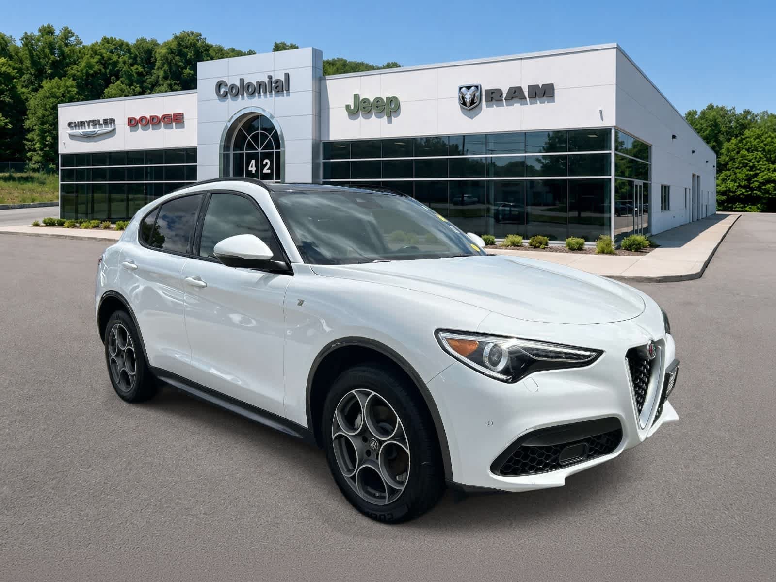 Used 2023 Alfa Romeo Stelvio Ti w/ Active Assist Plus Package AWD/4WD image 7