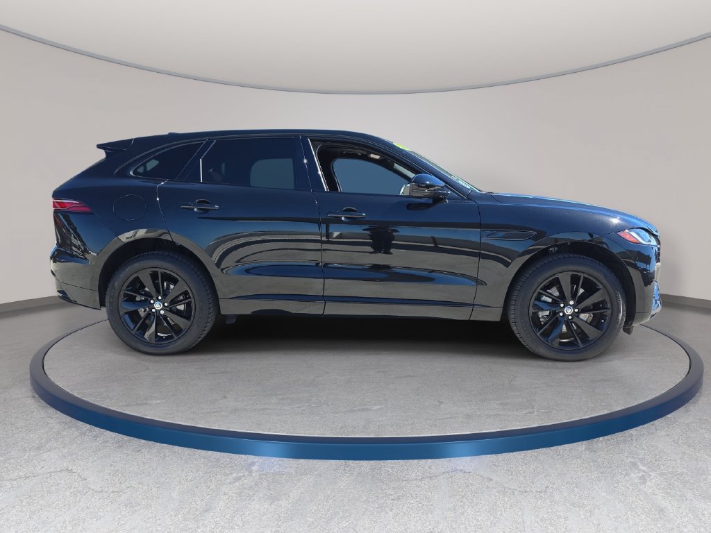 Certified 2025 Jaguar F-PACE R-Dynamic S AWD/4WD image 4