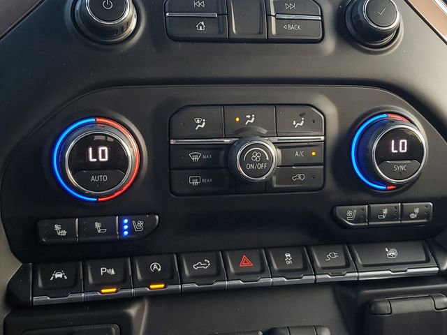 Used 2020 Chevrolet Silverado 1500 High Country w/ Technology Package image 33