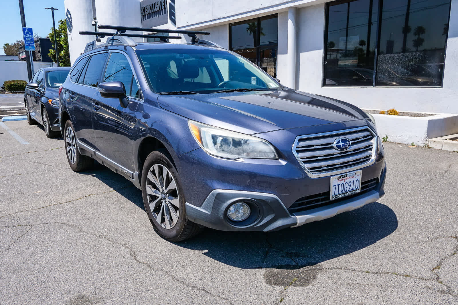 Used 2016 Subaru Outback 2.5i Limited AWD/4WD image 6