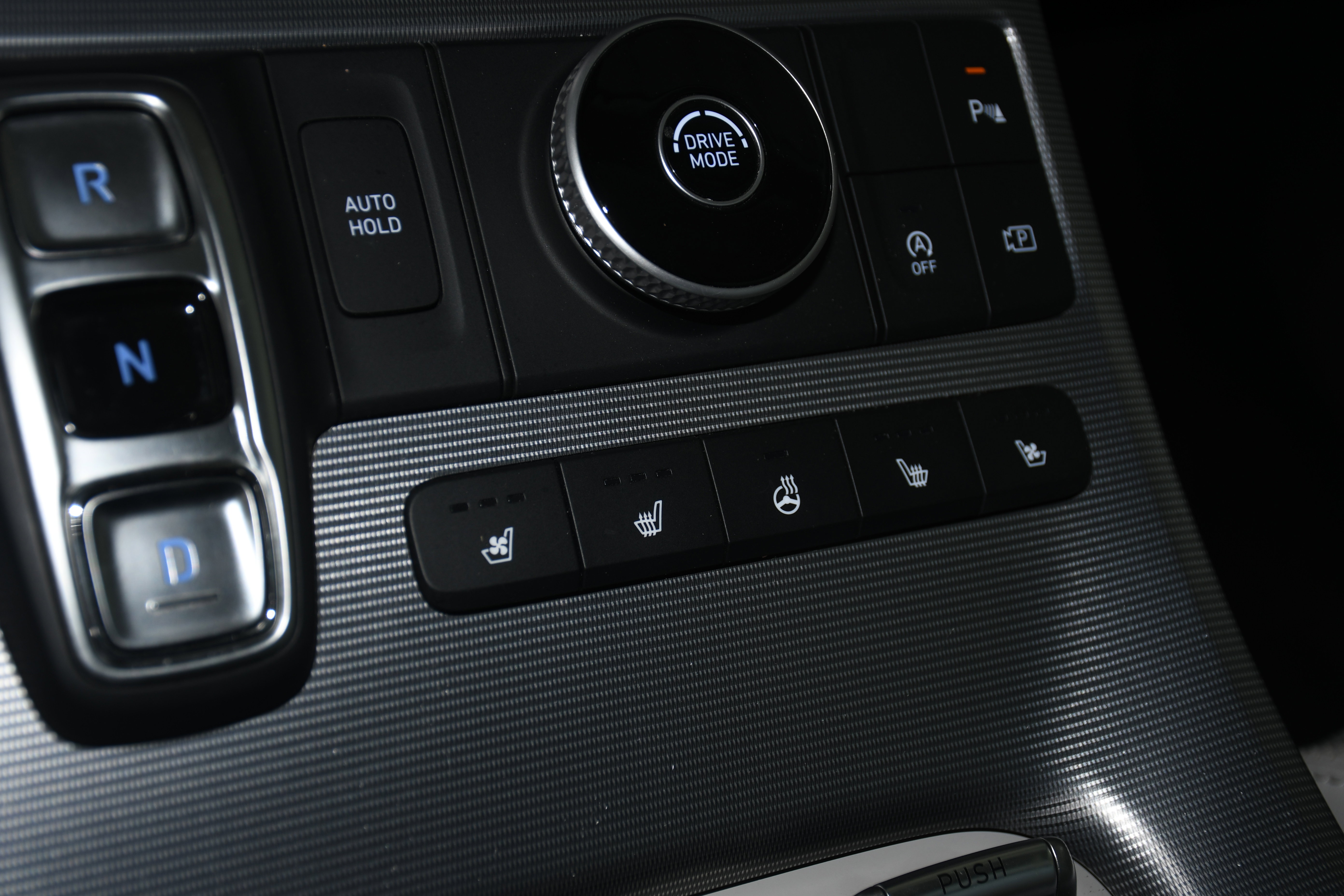 Used 2023 Hyundai Palisade Calligraphy image 16