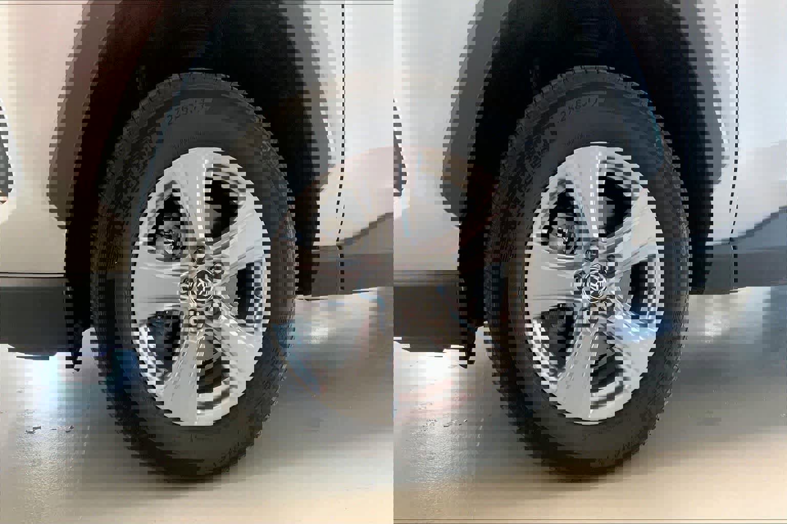 Used 2022 Toyota RAV4 XLE image 8