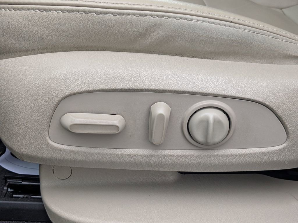 Used 2021 Buick Enclave Essence w/ Sound and Sites Package image 20