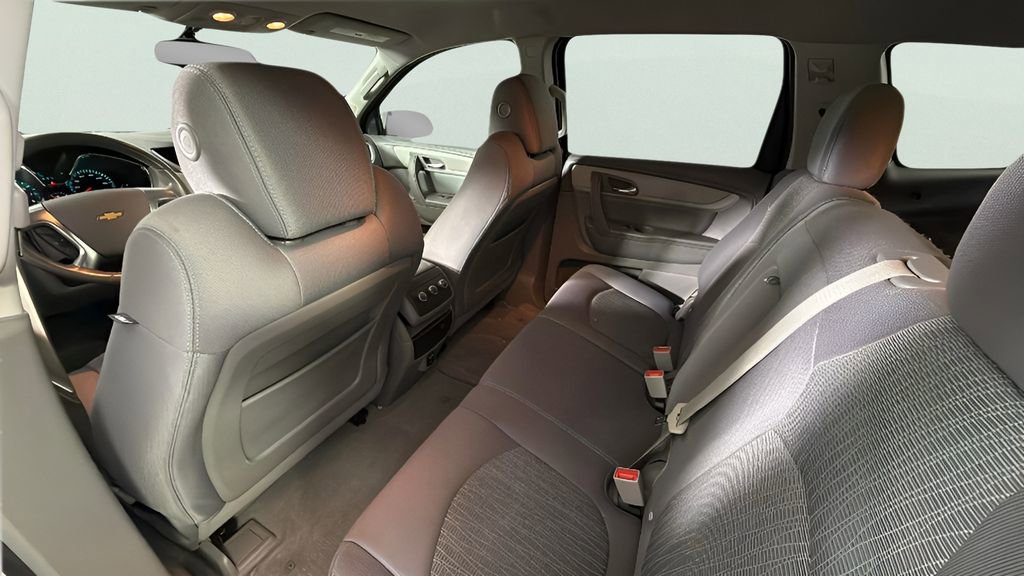 Used 2016 Chevrolet Traverse LT image 27