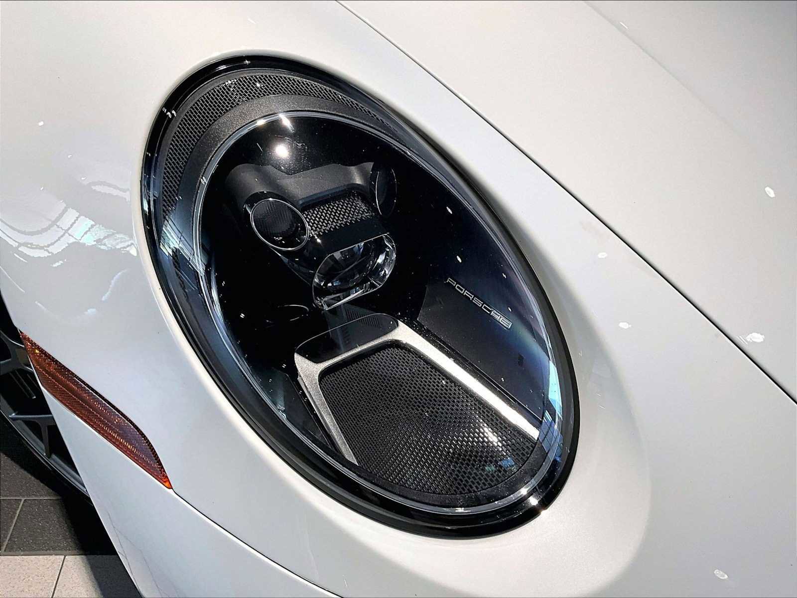 Used 2022 Porsche 911 Carrera S image 15